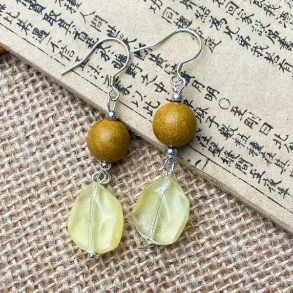 Goose Pear Chamber Incense Earrings with Yellow Accessories