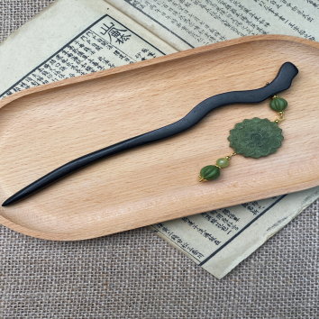 Hairpin with Longjing Herbal Pendant